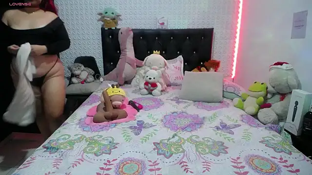 redgirlofficial online show from 24, 1, 2025