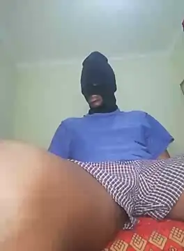 Snapshot of Gifttheskimaskboy chatting on 6, 10, 2025 Gifttheskimaskboy online show from 6, 10, 2025