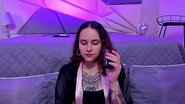 Snapshot of AnnyThompson_ chatting on 10, 1, 2025 AnnyThompson online show from 10, 1, 2025