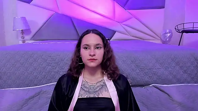 Snapshot of AnnyThompson_ chatting on 12, 1, 2025 AnnyThompson online show from 12, 1, 2025