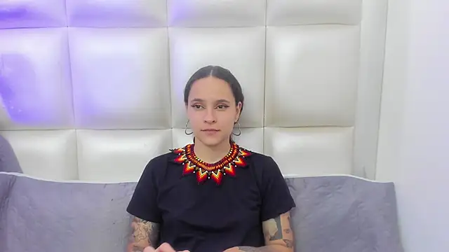 Snapshot of AnnyThompson_ chatting on 19, 1, 2025 AnnyThompson online show from 19, 1, 2025