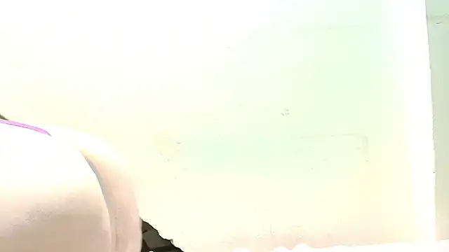 Zoe Curvy online show from 27, 4, 2026