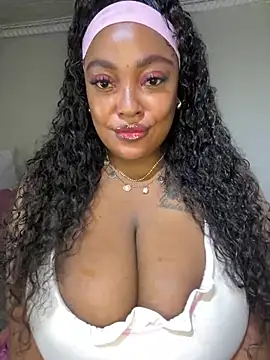 Snapshot of Katamia25 chatting on 28, 12, 2024 Katamia25 online show from 28, 12, 2024