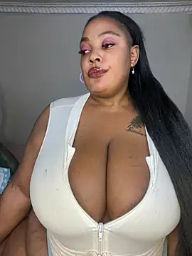 Snapshot of Katamia25 chatting on 17, 1, 2025 Katamia25 online show from 17, 1, 2025