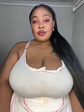 Snapshot of Katamia25 chatting on 19, 1, 2025 Katamia25 online show from 19, 1, 2025