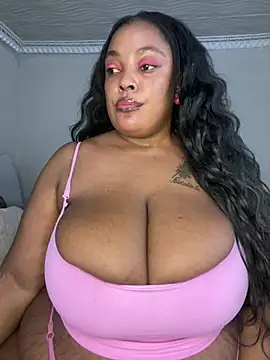 Snapshot of Katamia25 chatting on 15, 2, 2025 Katamia25 online show from 15, 2, 2025