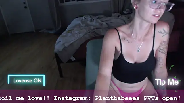 Snapshot of Plantbabeee chatting on 13, 7, 2026 Plantbabeee online show from 13, 7, 2026