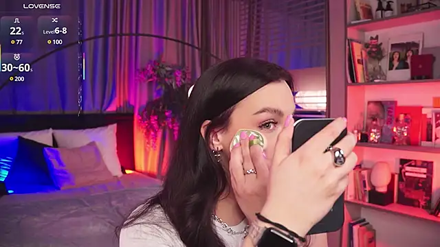 LunaNight online show from 2, 2, 2025