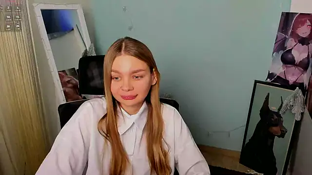 Molly sweetie online show from 4, 1, 2025