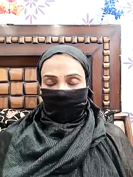 Snapshot of Yours-Bebo chatting on 11, 1, 2025 Yours-Bebo online show from 11, 1, 2025