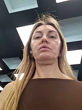 Miss    Mia  online show from 20, 2, 2026