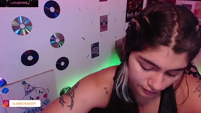 Snapshot of abril666 chatting on 21, 11, 2025 abril666 online show from 21, 11, 2025