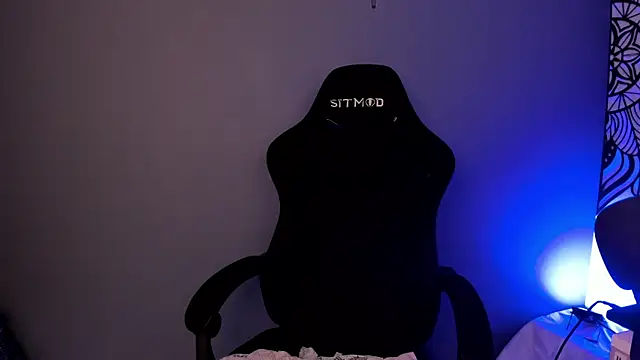 LouaneBourVip online show from 11, 12, 2024