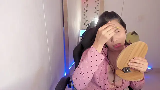 Snapshot of hellensexy chatting on 14, 1, 2025 hellensexy online show from 14, 1, 2025