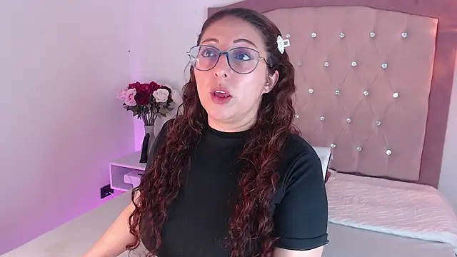 Snapshot of AnnadirtyXo chatting on 4, 2, 2025 AnnadirtyXo online show from 4, 2, 2025