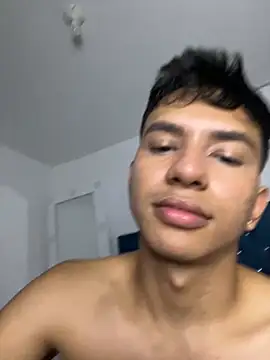 Leonarrrd 01 online show from 23, 2, 2025