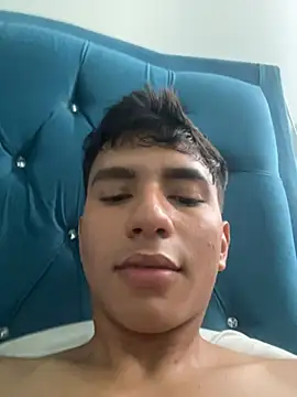 Leonarrrd 01 online show from 16, 3, 2025