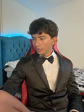 Snapshot of Leonarrrd_01 chatting on 4, 2, 2026 Leonarrrd 01 online show from 4, 2, 2026