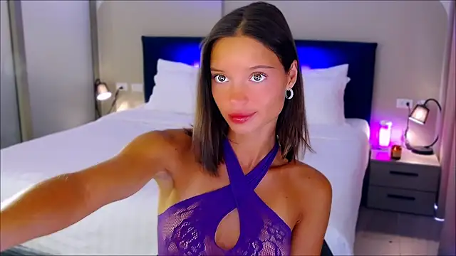 wow Mia online show from 3, 3, 2025