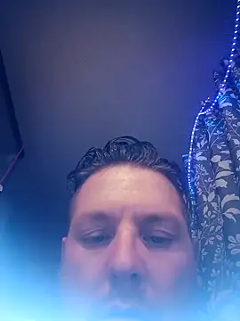 Snapshot of Buddy_Cuck chatting on 20, 11, 2025 Buddy Cuck online show from 20, 11, 2025