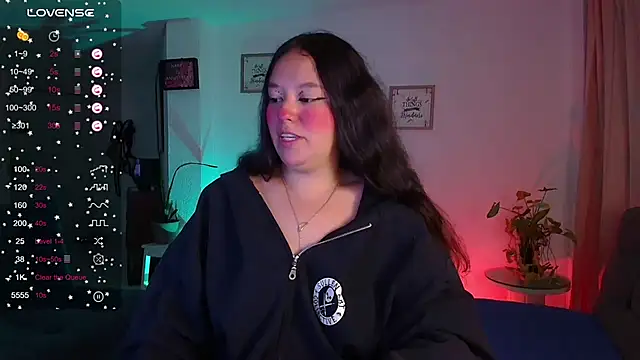 Lexie Thompson10 online show from 28, 2, 2025