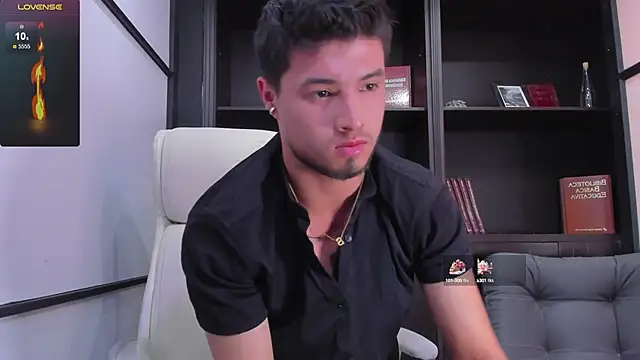 EdwardRoss  online show from 8, 2, 2025