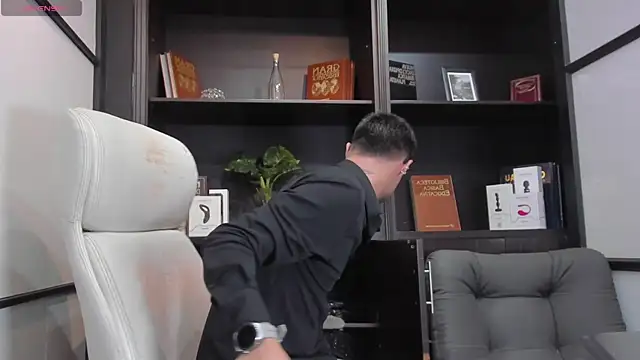 EdwardRoss  online show from 12, 3, 2025