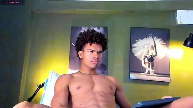 Snapshot of bigxx0 chatting on 6, 3, 2025 bigxx0 online show from 6, 3, 2025