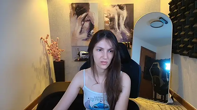 Snapshot of upssnowy chatting on 10, 9, 2025 upssnowy online show from 10, 9, 2025