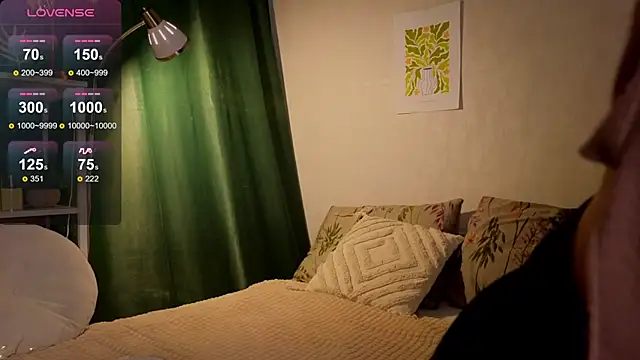 ErinLewist online show from 13, 2, 2025