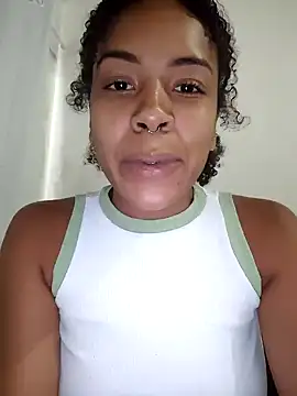 Julia Pretinha online show from 6, 4, 2026