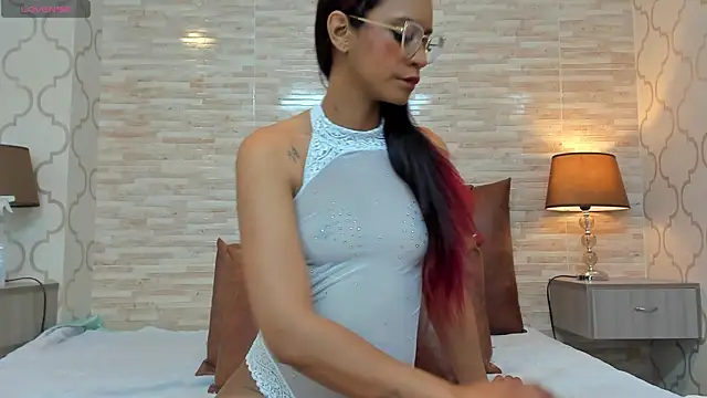 Snapshot of ZoeSmitth chatting on 12, 12, 2024 ZoeSmitth online show from 12, 12, 2024