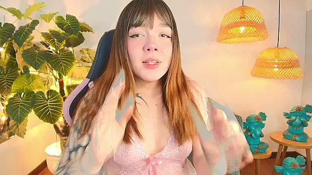 Fluffy Bubble21 online show from 12, 4, 2026