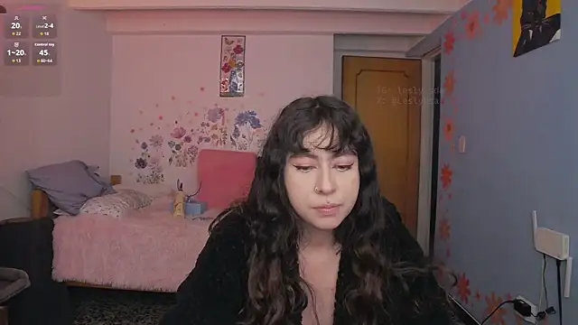 leslyyu online show from 18, 10, 2025