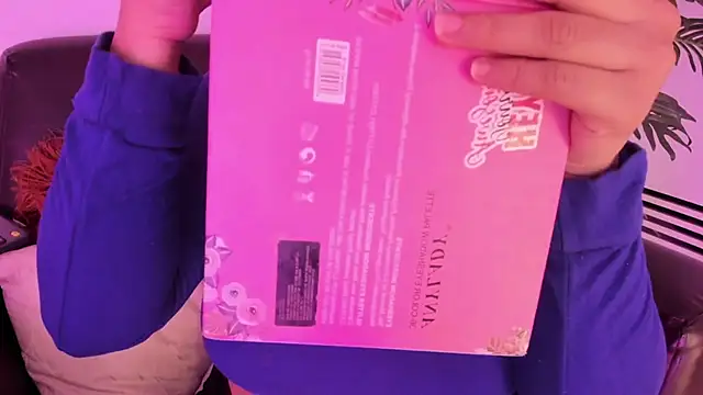 Miia Thompsonn online show from 17, 1, 2025