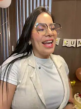 Snapshot of Miah_gomez_ chatting on 30, 1, 2025 Miah gomez online show from 30, 1, 2025