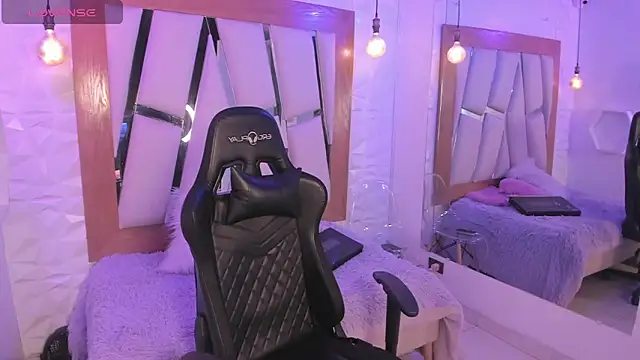 Snapshot of ary_cooper_ chatting on 17, 11, 2025 ary cooper online show from 17, 11, 2025