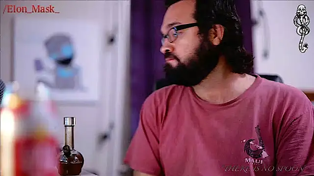 Seraph De La Luna online show from 4, 1, 2025