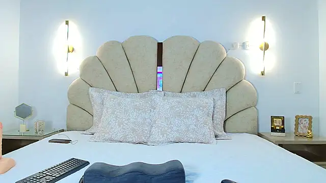 Snapshot of Meghanparker1 chatting on 26, 11, 2025 Meghanparker1 online show from 26, 11, 2025