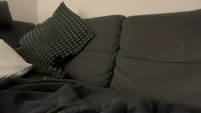 Snapshot of devils-son chatting on 23, 12, 2025 devils-son online show from 23, 12, 2025