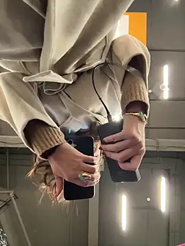 Snapshot of eveangelll chatting on 9, 2, 2026 eveangelll online show from 9, 2, 2026