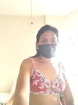 Snapshot of sunita6009 chatting on 4, 7, 2026 sunita6009 online show from 4, 7, 2026