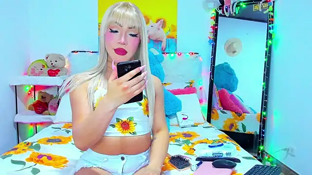 Snapshot of Candy_Candy__ chatting on 22, 10, 2025 Candy Candy online show from 22, 10, 2025