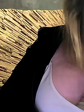 Snapshot of jusichka chatting on 1, 3, 2026 jusichka online show from 1, 3, 2026