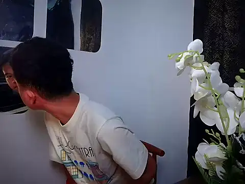 Asiantwink21 online show from 1, 10, 2025