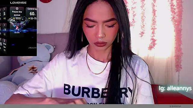 Snapshot of Alleanys_Cristal chatting on 27, 2, 2025 Alleanys Cristal online show from 27, 2, 2025