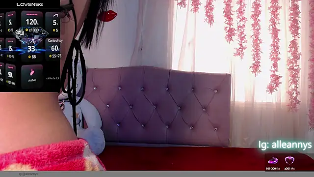 Snapshot of Alleanys_Cristal chatting on 3, 3, 2025 Alleanys Cristal online show from 3, 3, 2025