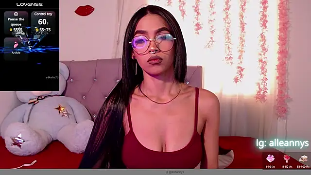 Snapshot of Alleanys_Cristal chatting on 6, 3, 2025 Alleanys Cristal online show from 6, 3, 2025