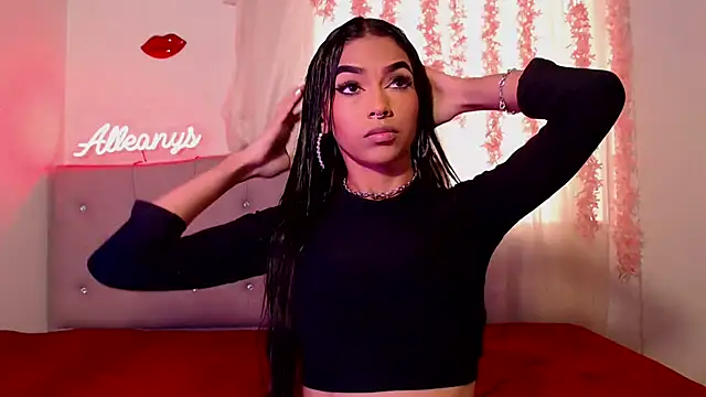 Snapshot of Alleanys_Cristal chatting on 12, 9, 2025 Alleanys Cristal online show from 12, 9, 2025