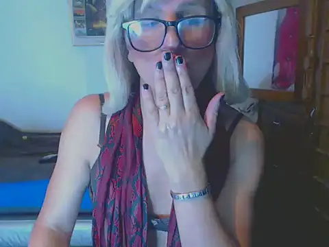 LorenJade online show from 14, 3, 2025